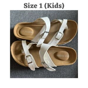 Steve Madden Girls Sandals White Buckle Accent Adjustable Strap Size 1